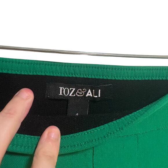 Roz & Ali Kelly Green Stretchy Pull On Pant SZ 4 Rhinestone Bow Ankle Details - Picture 5 of 13